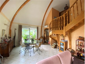 t6 et plus à la vente -   26000  VALENCE, surface 144 m2 vente t6 et plus - UBI462790358